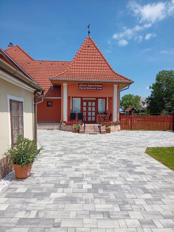 Livia Apartman Buk Exterior photo