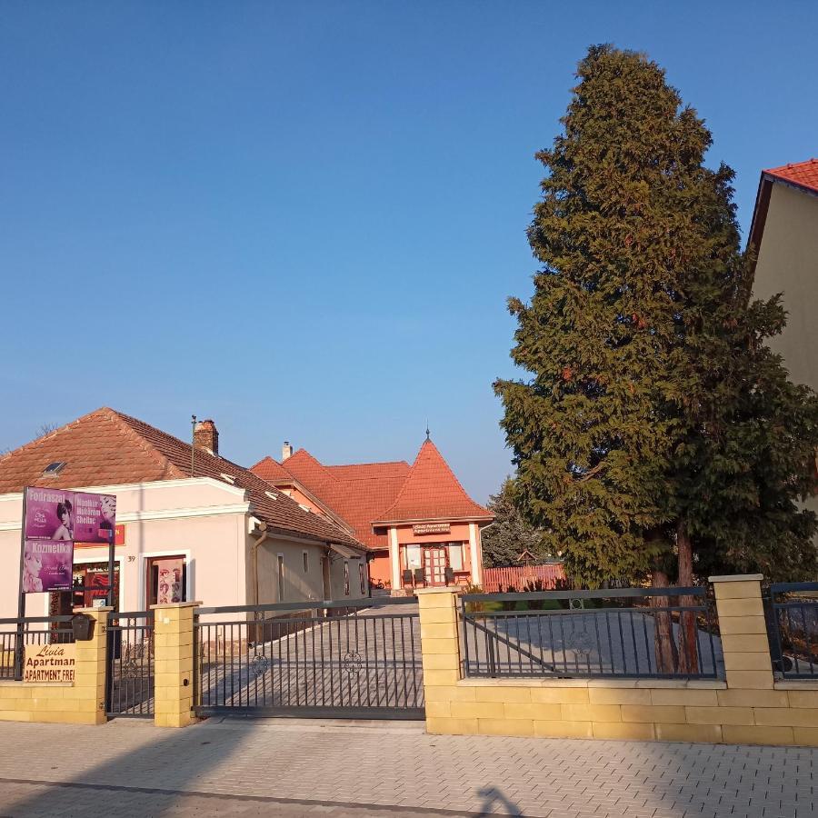 Livia Apartman Buk Exterior photo
