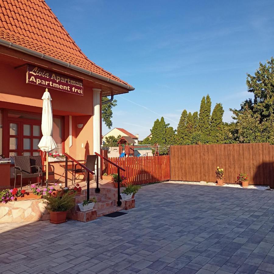 Livia Apartman Buk Exterior photo
