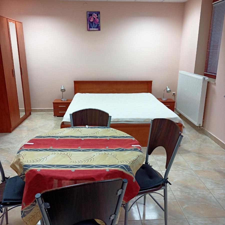 Livia Apartman Buk Exterior photo